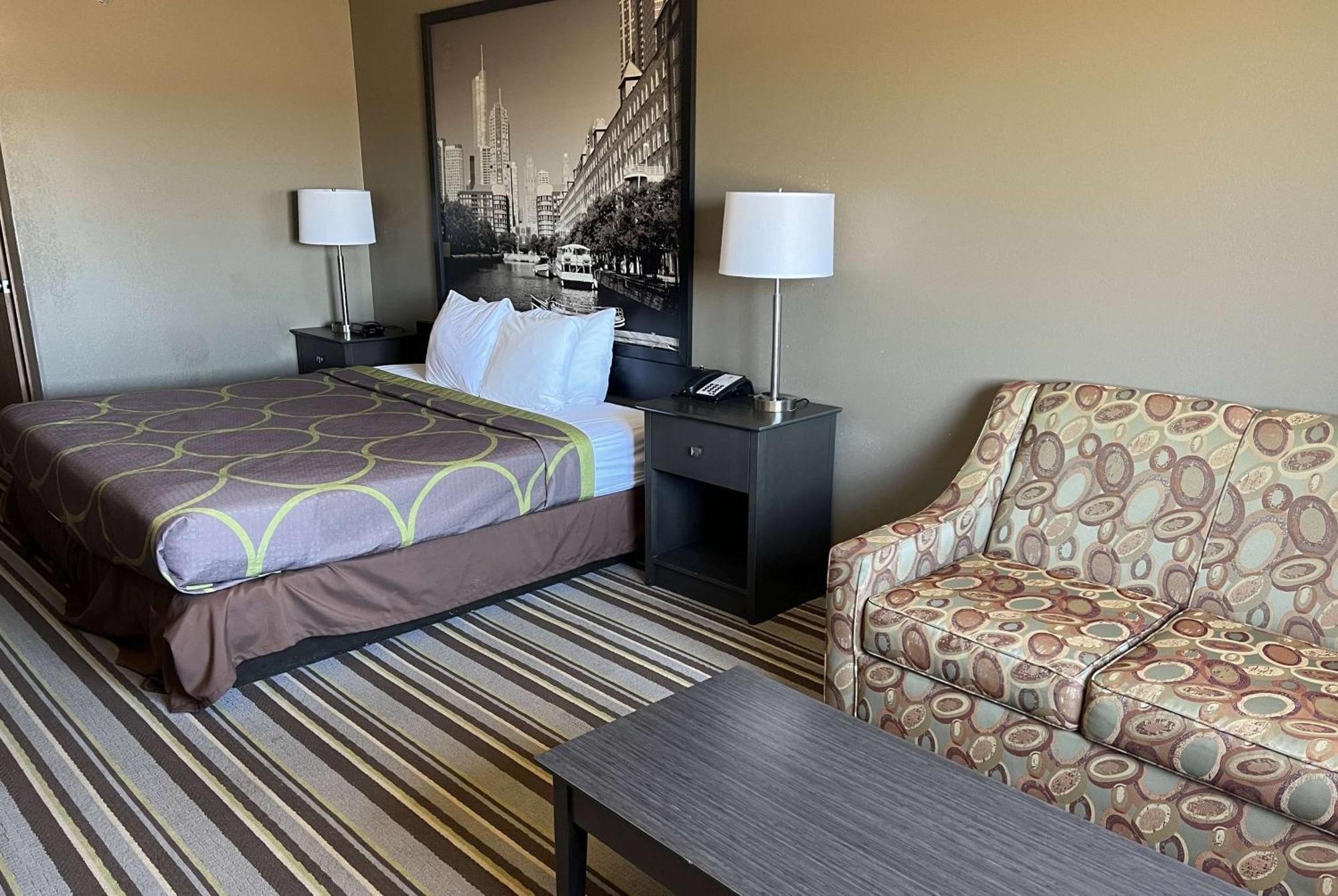 Super 8 By Wyndham 2* Yorkville